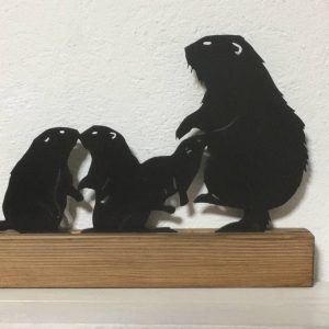 Murmeltiere - Katze mit Jungtieren (Kätzchen) 27 cm mit LED lieferbar